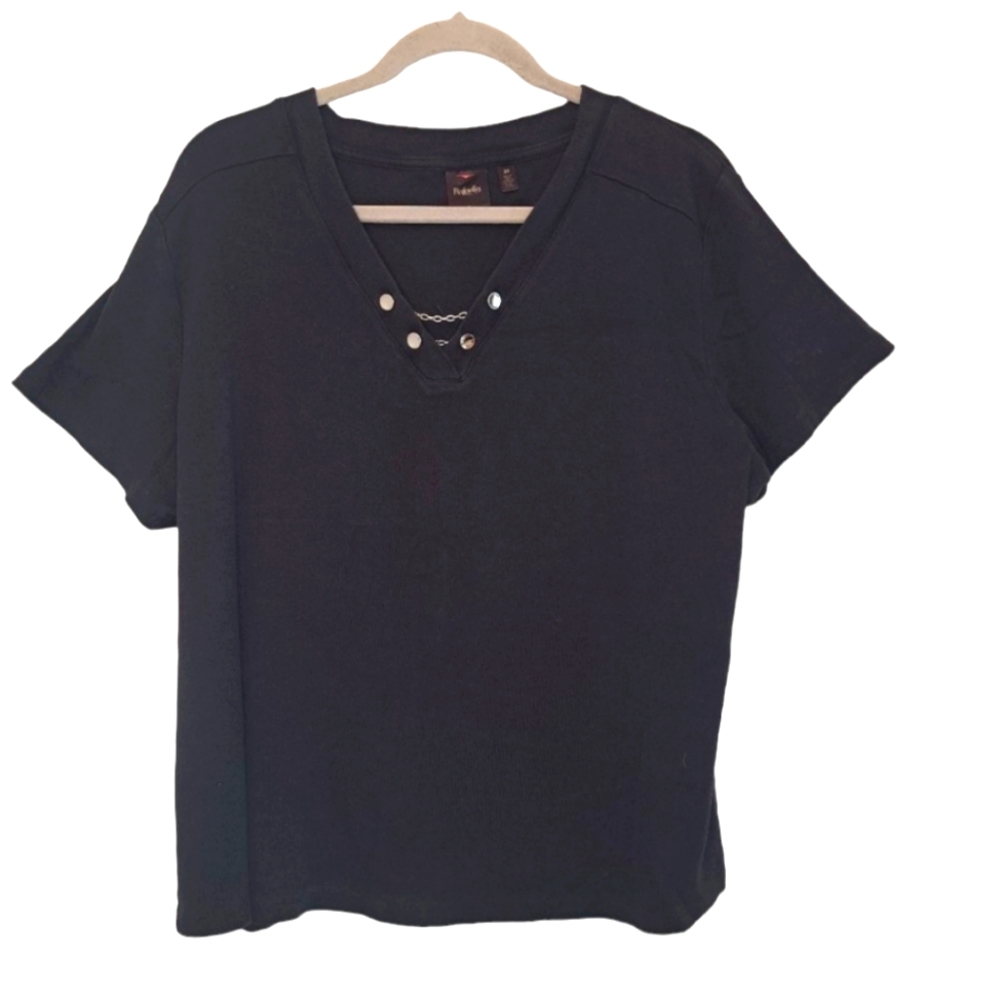 Rafaella Solid Black Tee With V Neck and Chain Detail Plus Size 2X